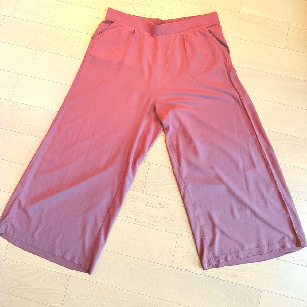 Torrid High-Rise Pull-On Wide-Leg Pant in Dusty Rose